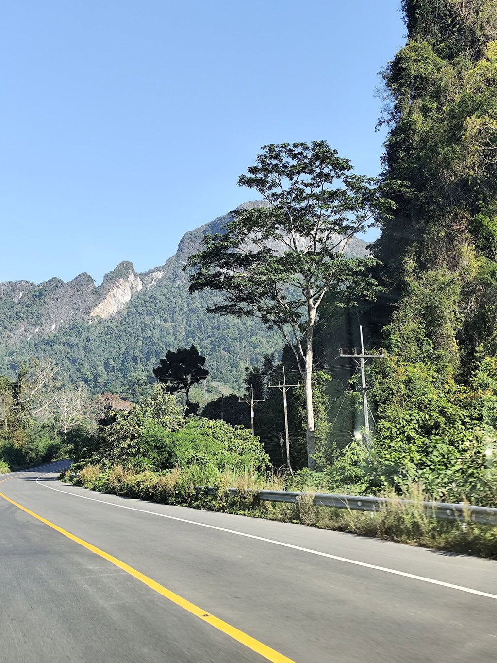 Thailand Premium Dschungel- & Küsten-Expedition (125cc)